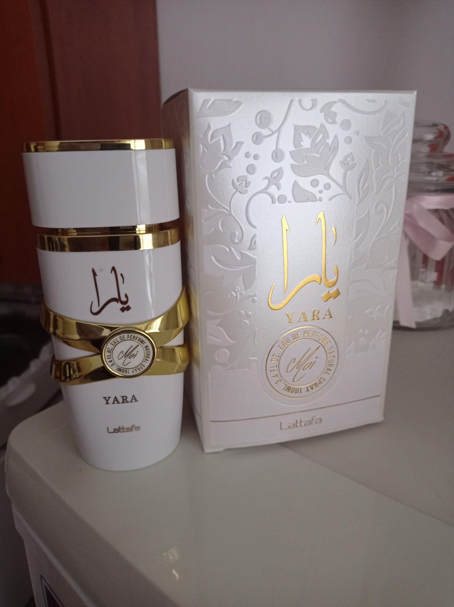 Perfumy lataffa Yara biała