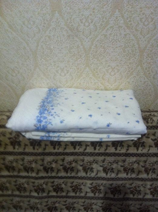 Постельное белье , простыни , комплекты ,одеяла. .