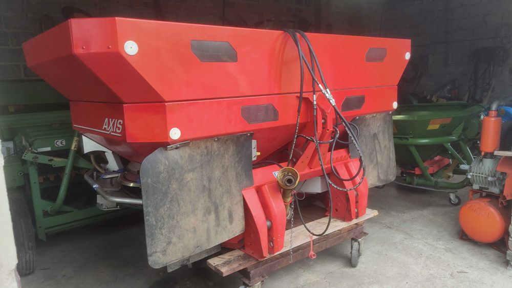 Rozsiewacz  RAUCH AXIS 30.1 limiter, super stan, 1800 l.