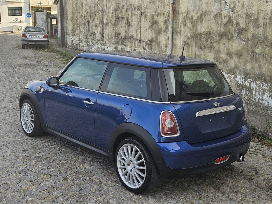 Mini Cooper (impecável)
