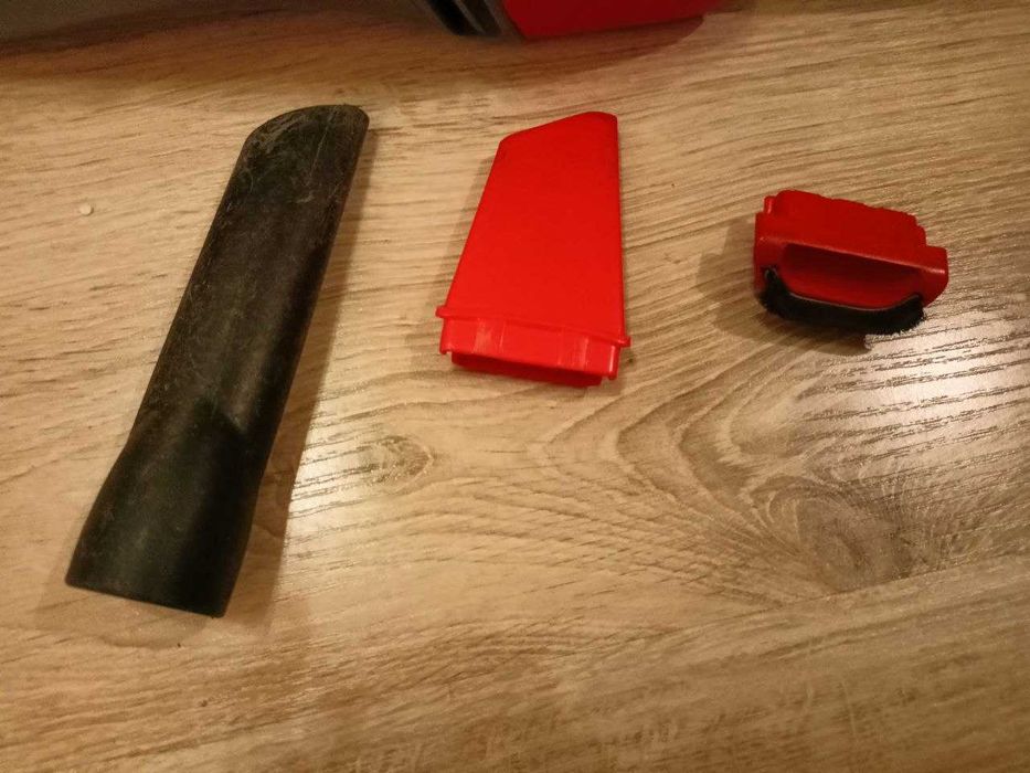 Автомобільний пилосос Black Decker AV1205