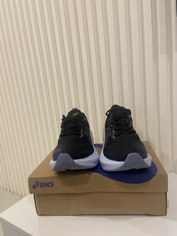 Asics novabast 4