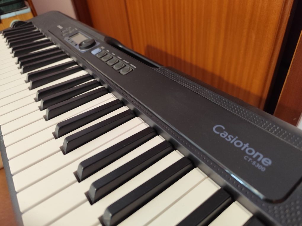 Teclado Cassio CT-S300