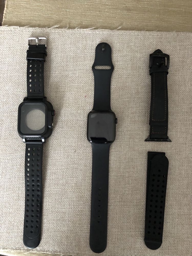 Apple Watch 4 44  BLACK Stainless Steel LTE