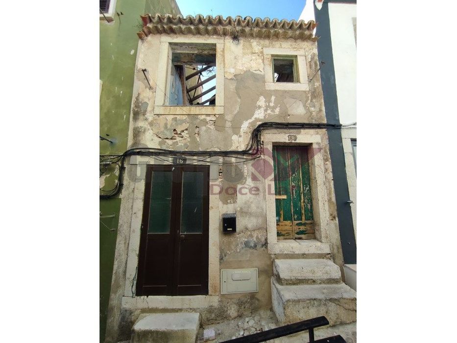 Apartamento T2 a 50 Metros da Praia (Sesimbra)