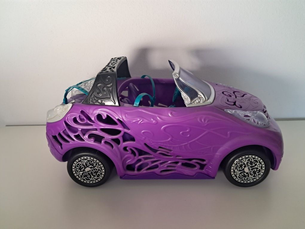 Monster High carro