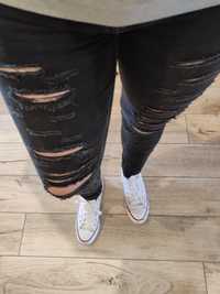 Poszukiwane blogerskie jeansy z dziurami Zara 40