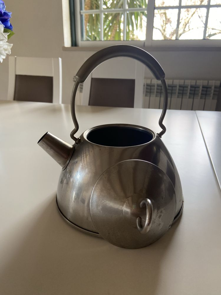 Chaleira metálica profissional