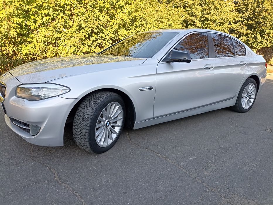 Продам  BMW 5-Series F10 3.0 Бензин -Газ