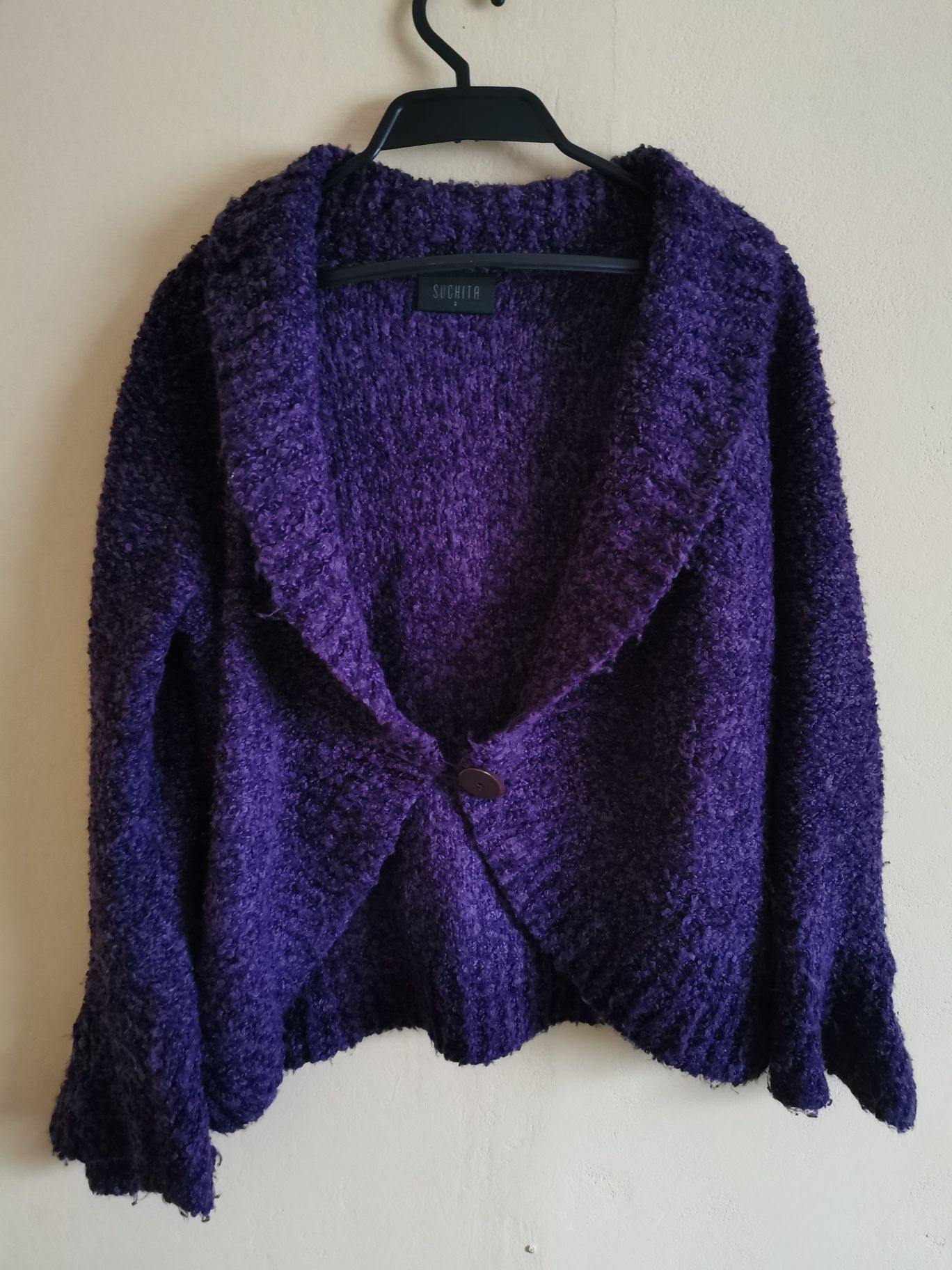 Filetowy sweter damski
