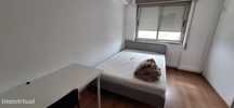 800364 - Quarto com cama de casal em apartamento