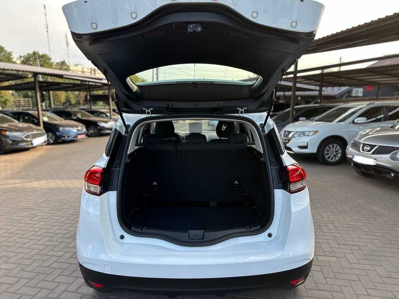 Renault Scenic IV 2019