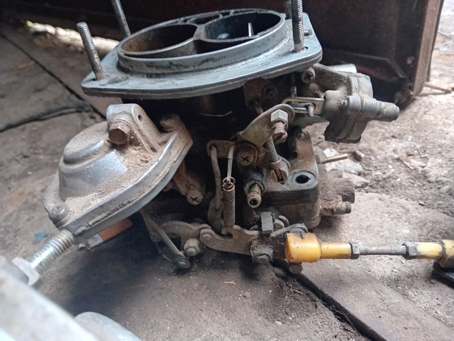 Продам карб стояв на 3 моторі є відео роботи