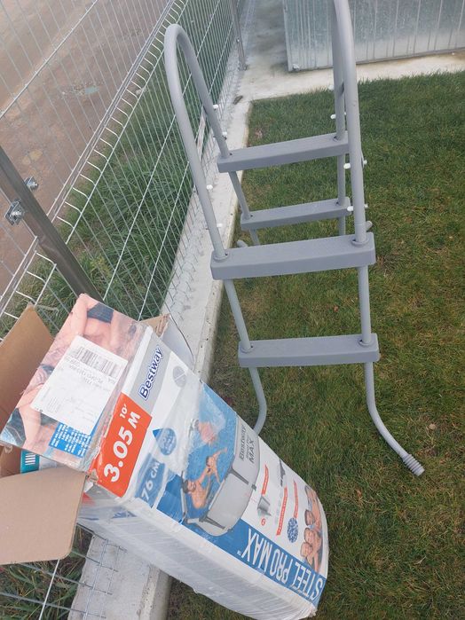 Basen BESTWAY z dodatkami i POMPĄ PIASKOWĄ!