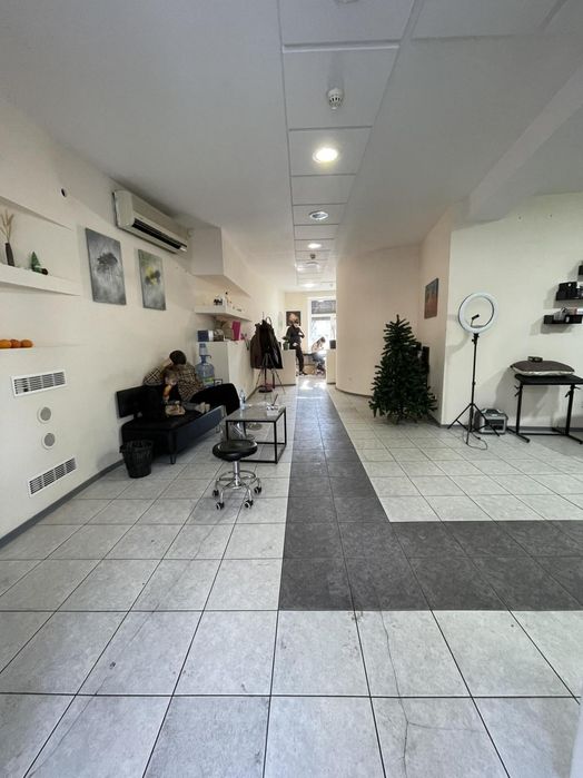 Приміщення у центрі міста, вул. Сталеварів. Ціна знижена!