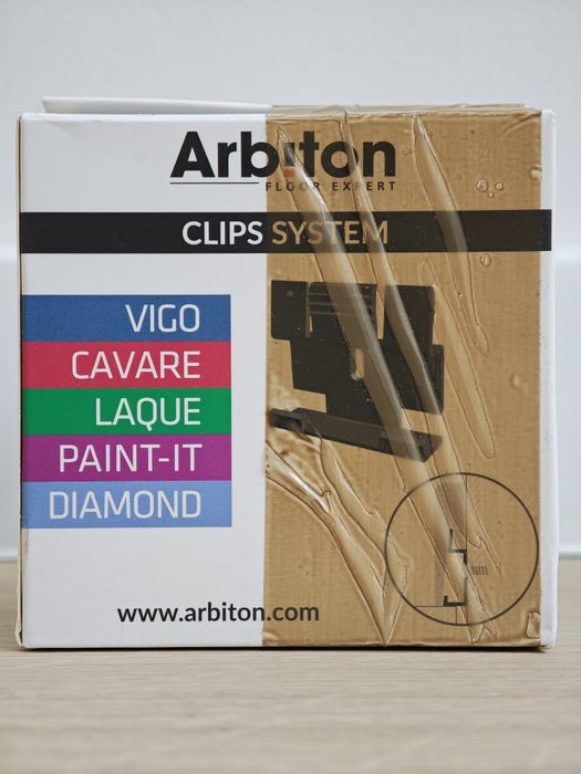Klamry do listew przypodłogowych Arbiton