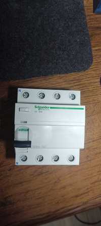 Schneider Electric A9R44463 ДИФ. ВИМ. НАВАНТ. iID 4P 63A 300мА AC