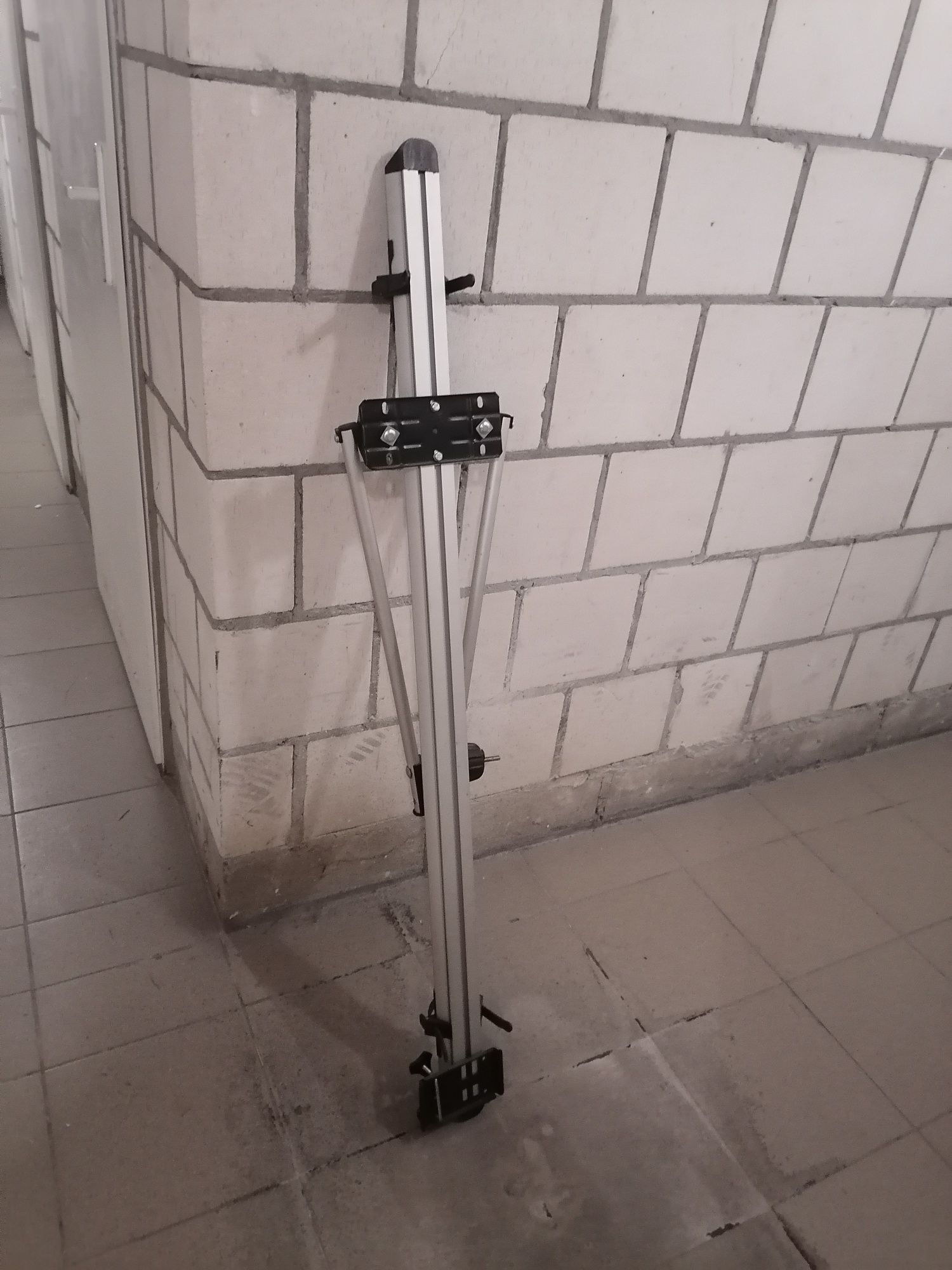 Bagażnik rowerowy na relingi