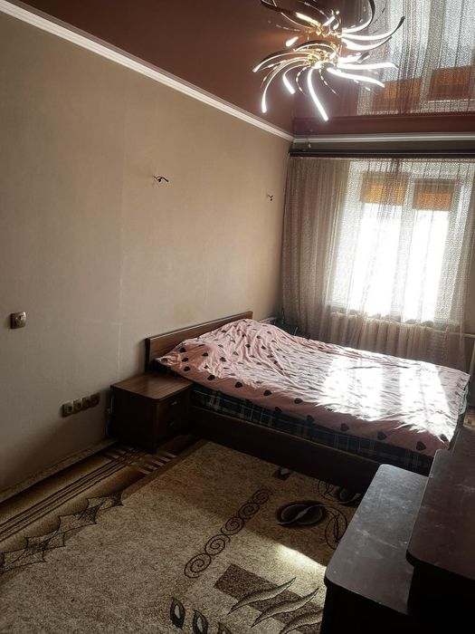 Продам 2к квартиру вул Шкільна