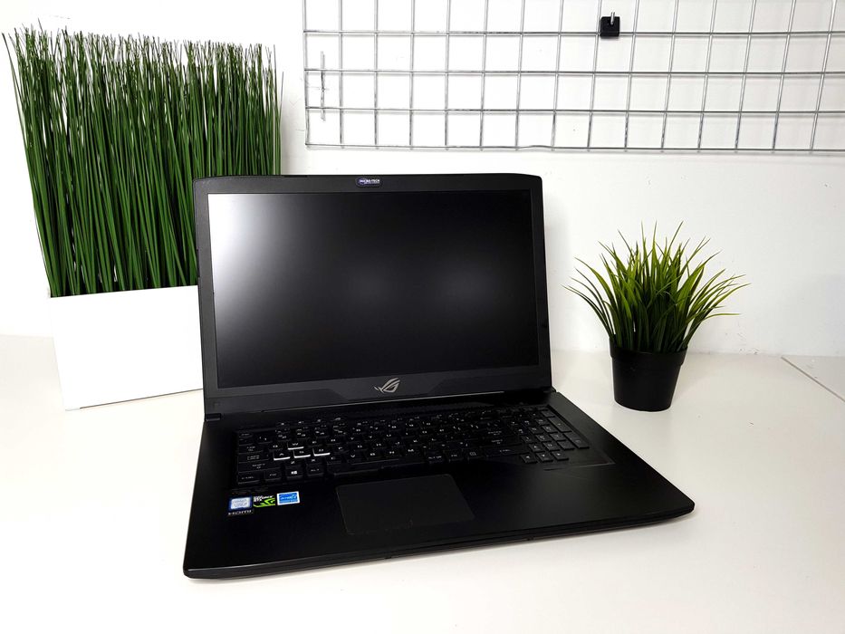 Asus ROG GL703GE 17,3 " i5-8300H / GTX 1050Ti / 16 GB / 512 GB + 1 TB