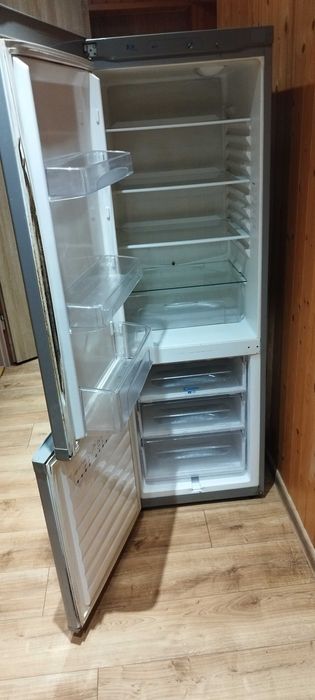 Sprzedam Lodówkę candy