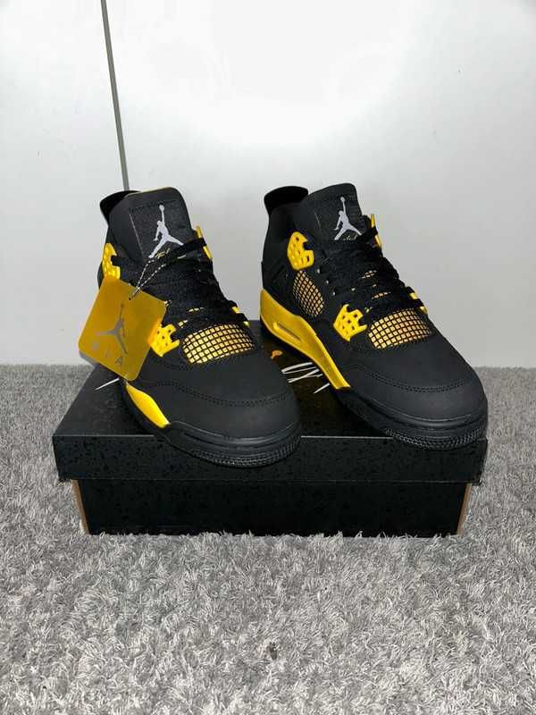 Jordan 4 Retro Thunder R.39