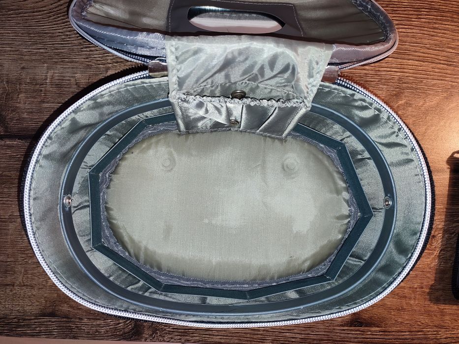 Kuferek kosmetyczny InterVion