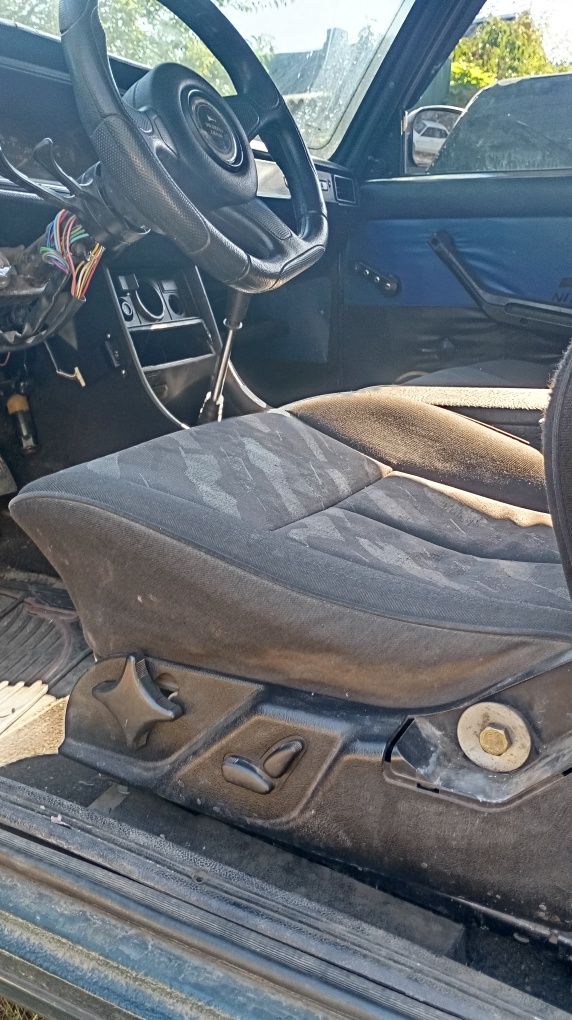 Продам ваз-2107 в нормальном стане