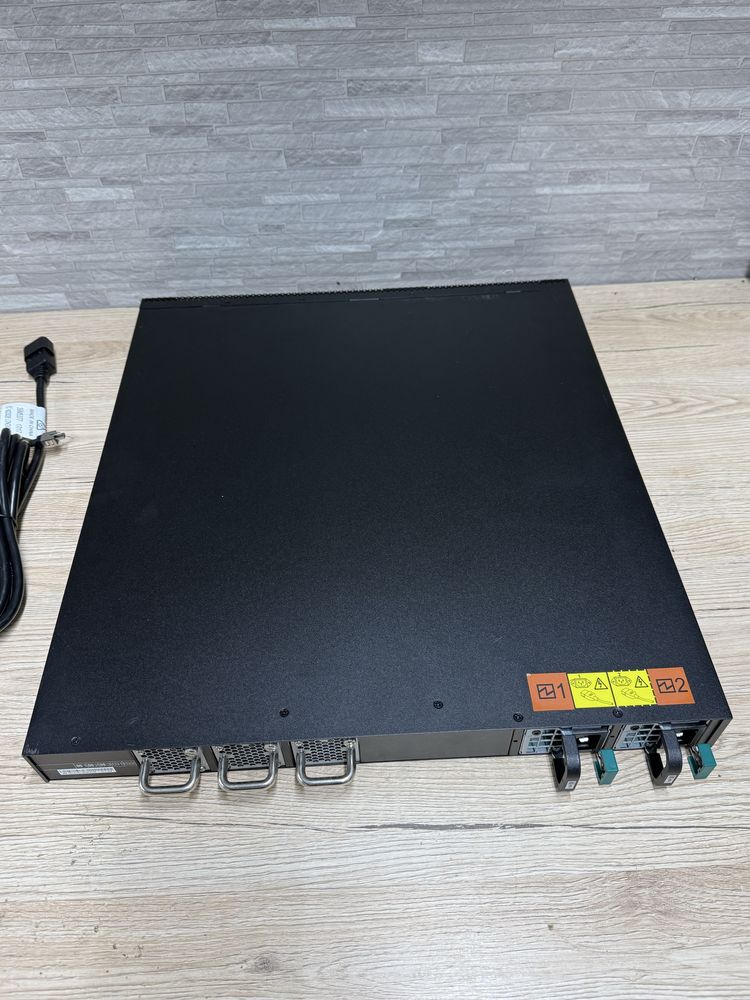 мережевий комутатор Lenovo ThinkSystem NE1032