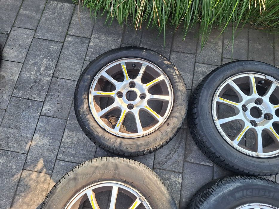 Felgi aluminiowe 15 cali rozstaw 4x114,3 Volvo V40 S40 Carisma Mazda