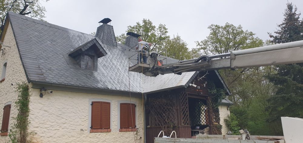 Dekarstwo-Blacharstwo.Montaż wszelkiego rodzaju pokryć, mycie dachów i