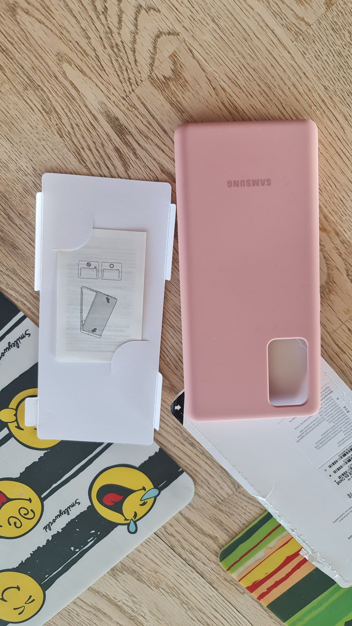 Oryginalne etui Samsung Note 20 różowe