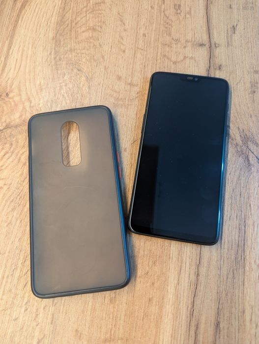 Продам OnePlus 6 8/128