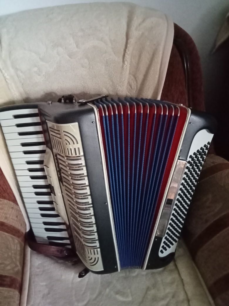 Akordeon Włoski 120 basy