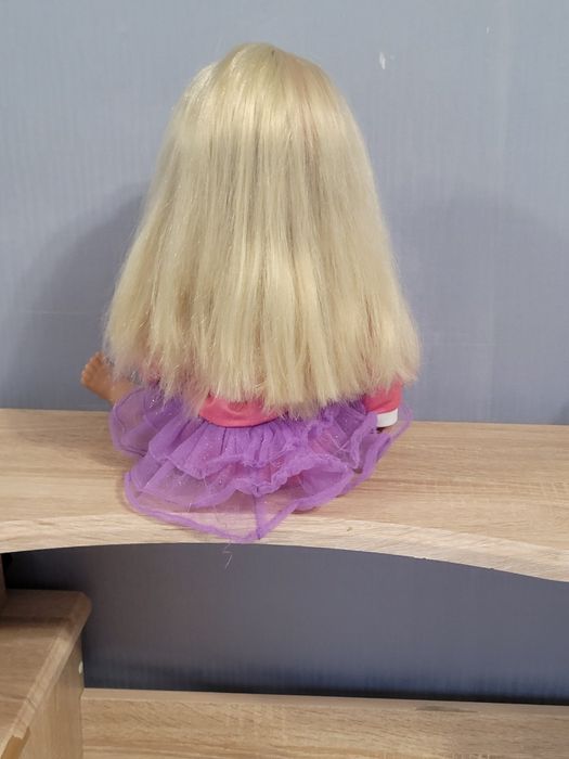 Лялька для дівчинки