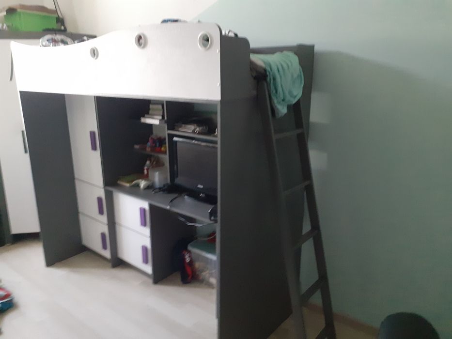 Sprzedam łóżko pietrowe z biurkiem