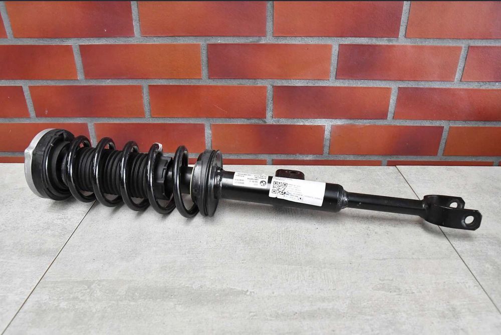 BMW G30 530e Amortyzator przedni lewy, Nowy, Idealny