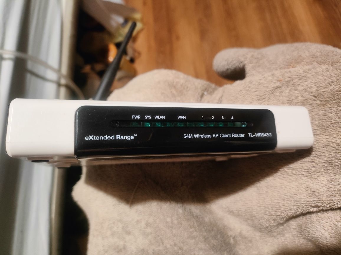 TP-Link. Model TL-WR543G.
