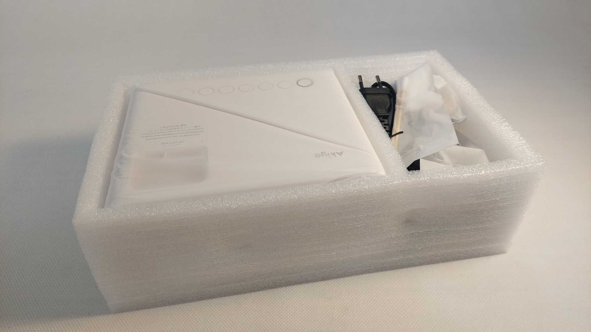 Sprzedam Projektor - Akiyo Wi-Fi Projector LED O7