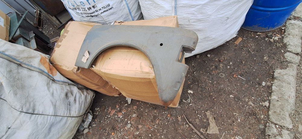 Błotnik Zastawa nowy oryginalny