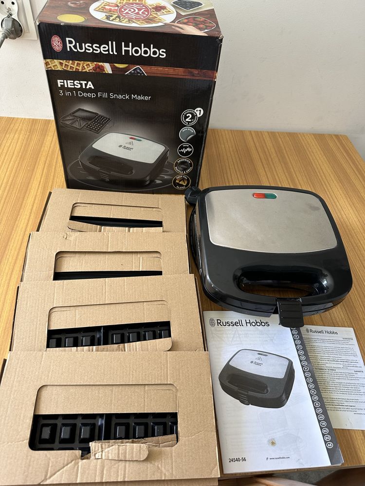 Opiekacz do kanapek grill gofrownica Russell Hobbs Fiesta 3w1