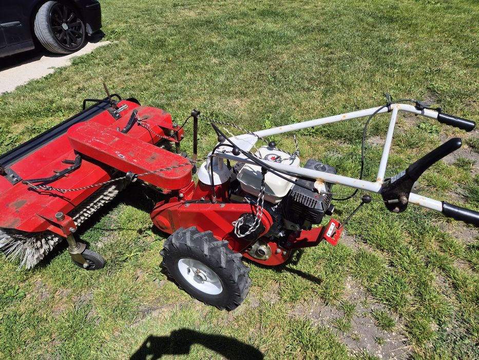 Zamiatarka Honda 5hp