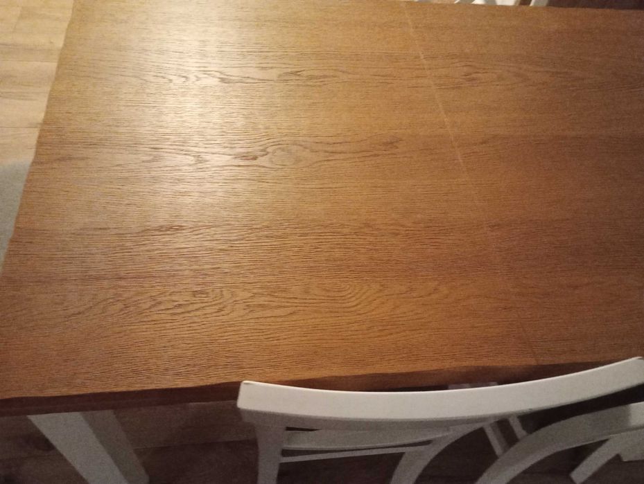 Stół do jadalni salonu dąb