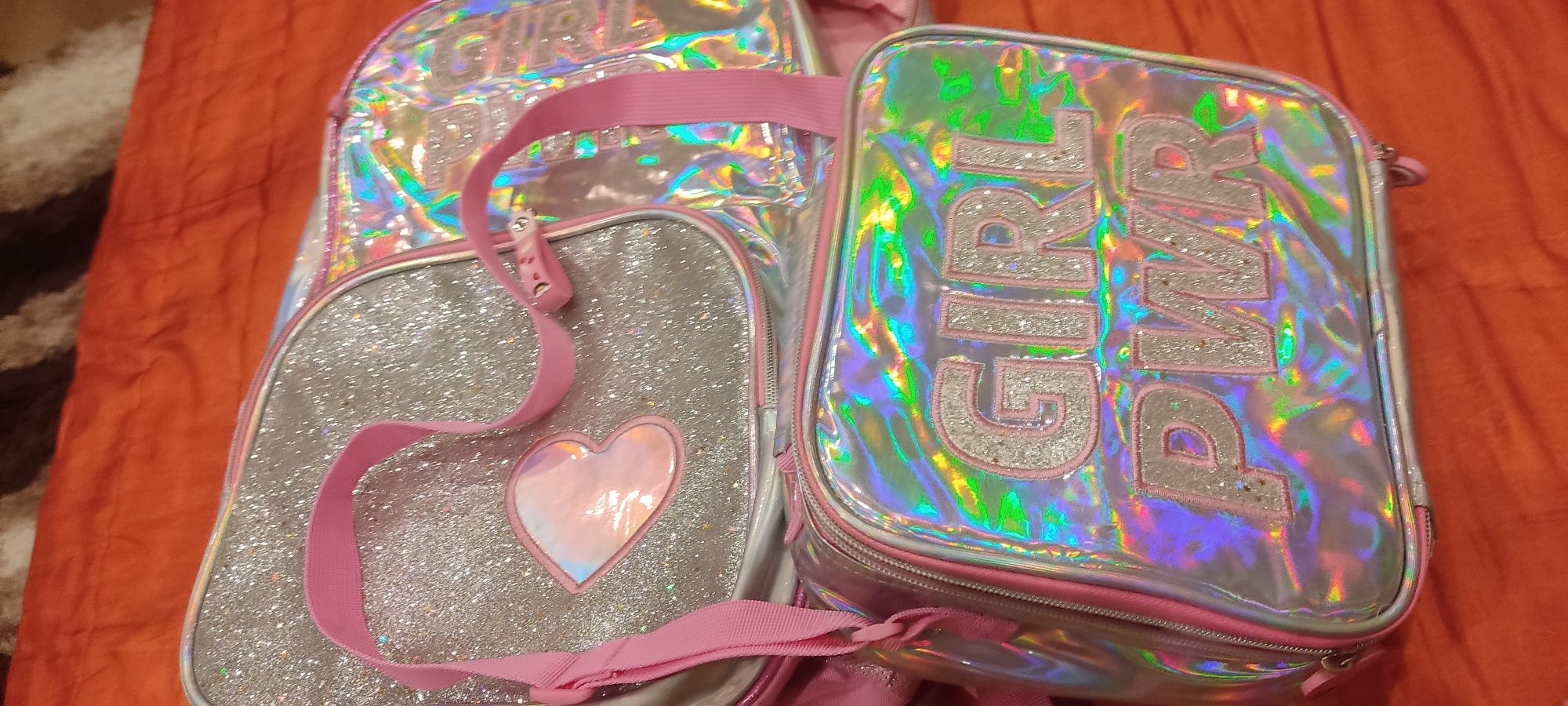 Mochila + lancheira+ estojo "Girl Power" holográfica
