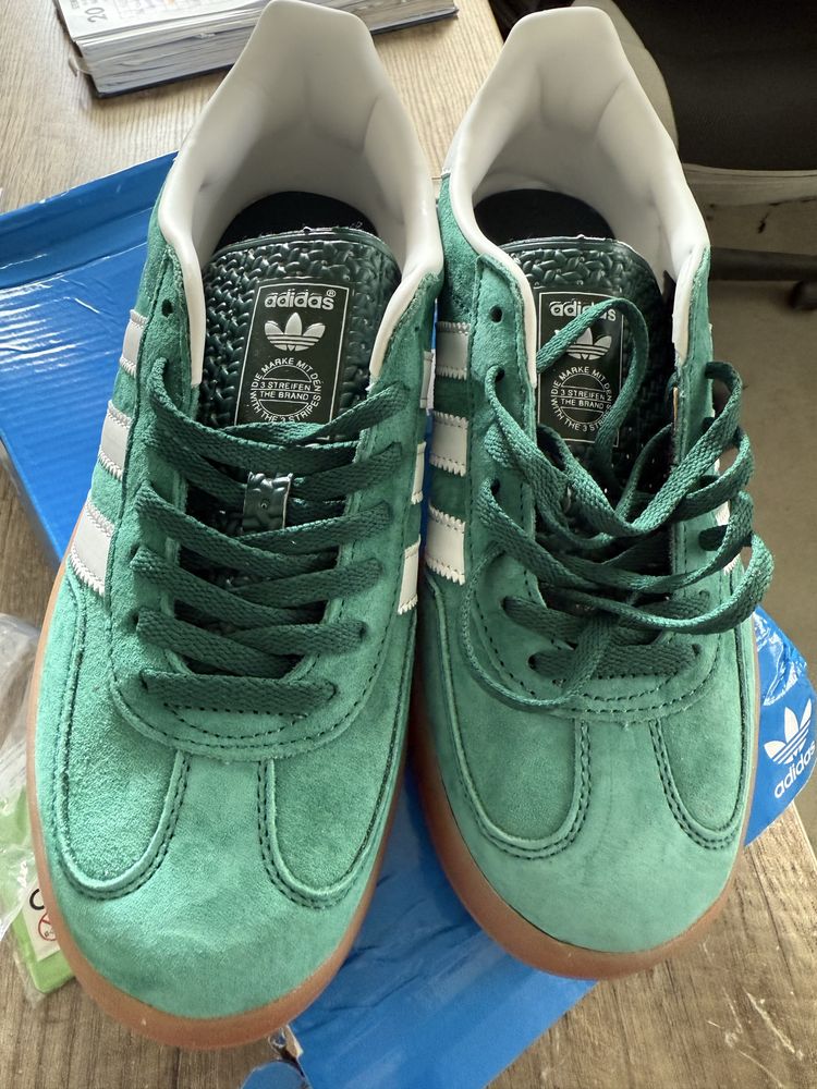 Adidas gazelle novos