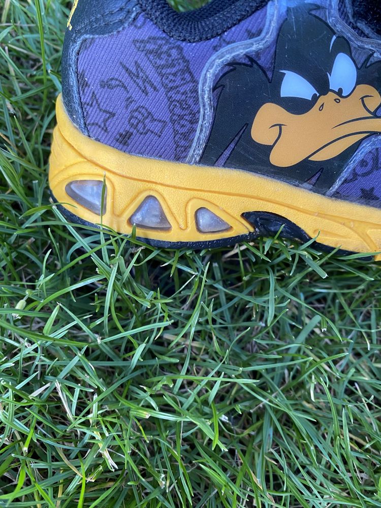 świecące sneakersy adidasy Looney Tunes rozmiar 27 buty dla chłopca