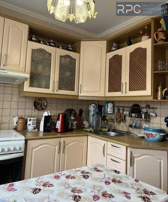 Продається 3-кімнатна квартира Героїв Дніпра 19      хд