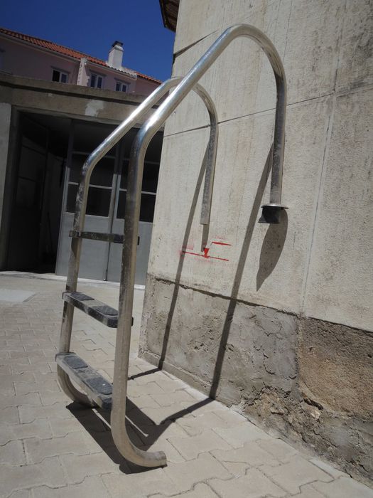 Escada de Piscina em Aço Inox