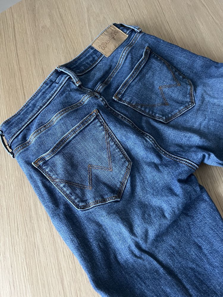 Spodnie damskie Wrangler skinny W26 L30