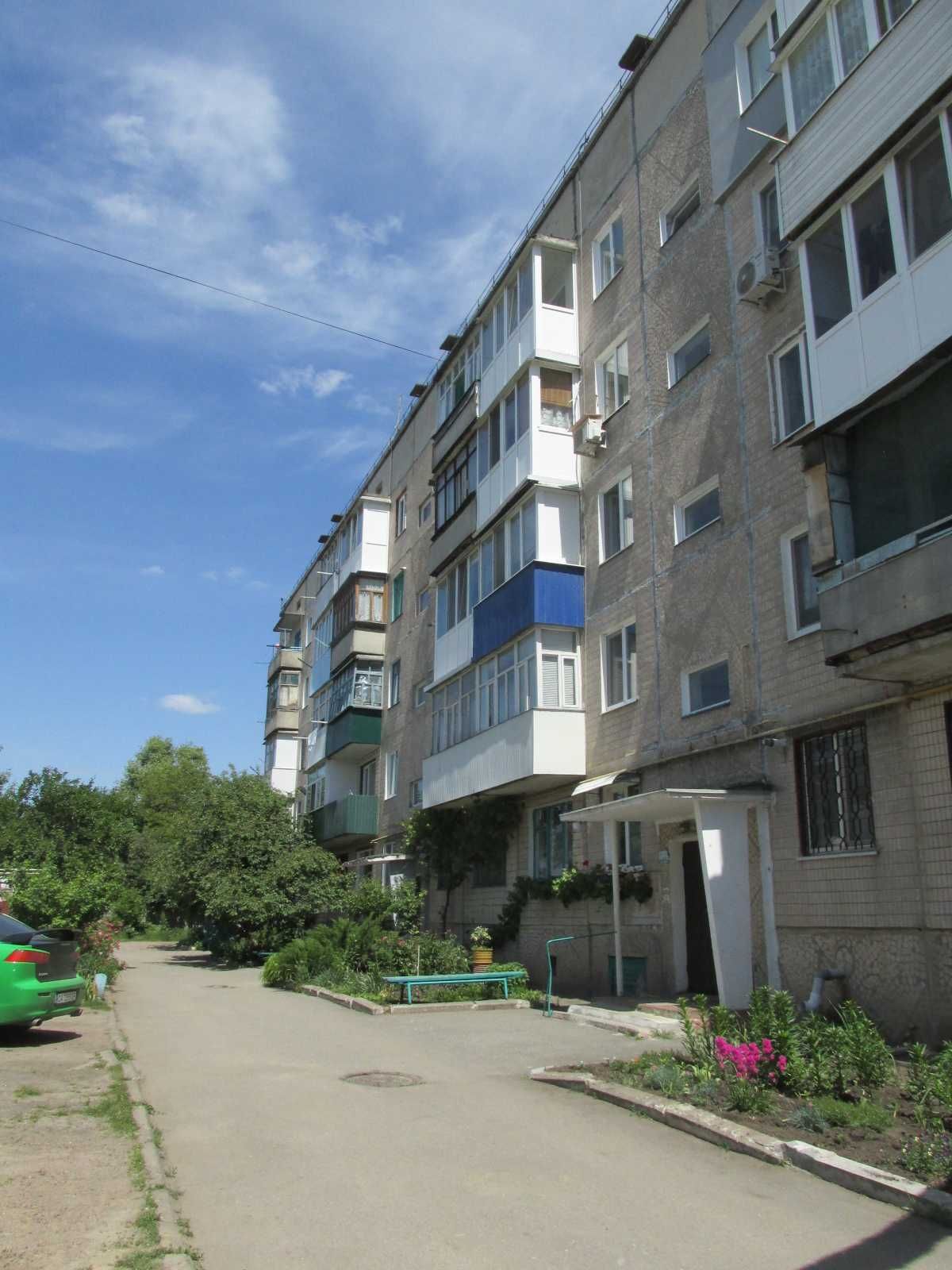 Продам 2 кімнатну квартиру по вул.Шевченка (р-н парка Шевченка)